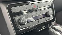 Volkswagen T-Cross 1.0 TSI 110ch Lounge DSG7 — photo 15