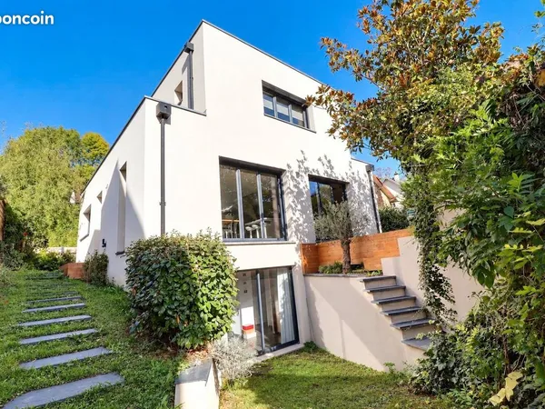 Maison 6 pièces 174 m²