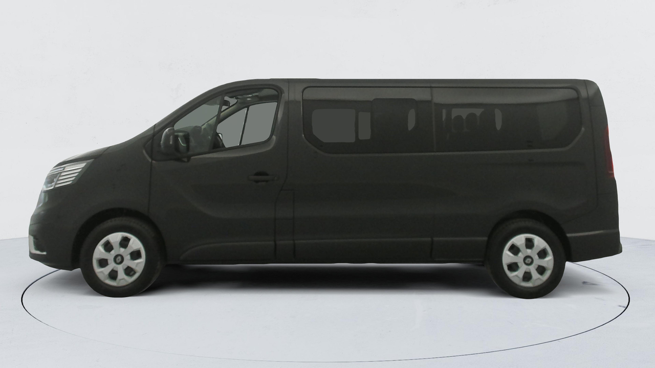 Renault Trafic Combi — photo 2