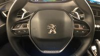 Peugeot 3008 HYBRID4 300ch Allure Pack e-EAT8 — photo 25