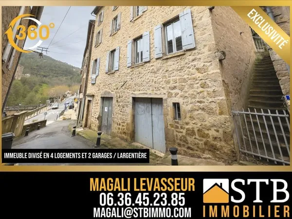 Immeuble à rénover avec garages à Largentière