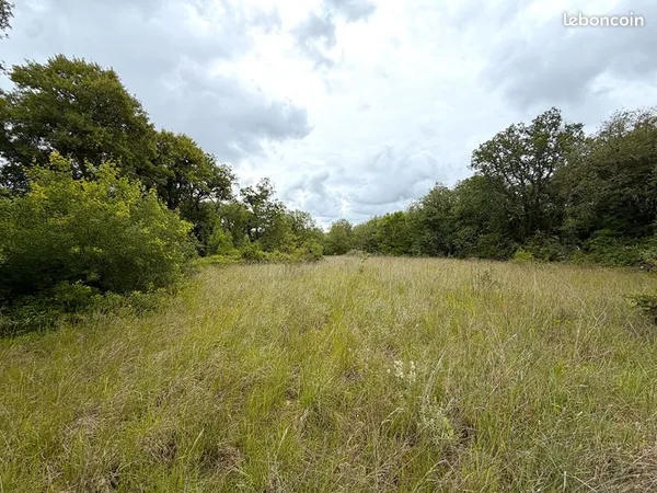 Terrain 4600 m² CAHORS