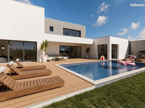 Maison 8 pièces 270 m²