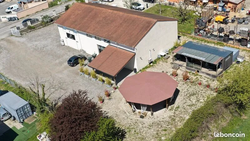 Photo 4