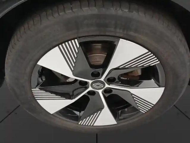 Renault Megane e-tech electric ev60 220ch equilibre super charge — photo 11