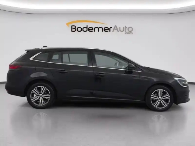 Renault Megane iv estate blue dci 115 edc — photo 347