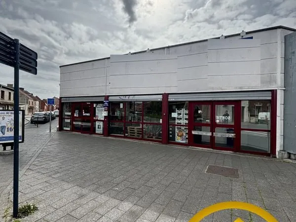 Local 1167 m² Carvin