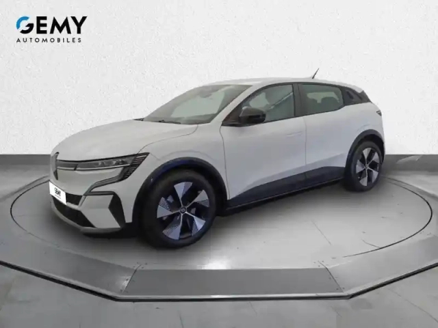 Renault Megane e-tech ev40 130ch standard charge — photo 16