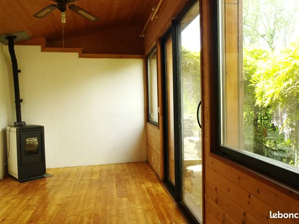 Maison atypique & pleine de charme 3 pièces avec grand jardin fruitier