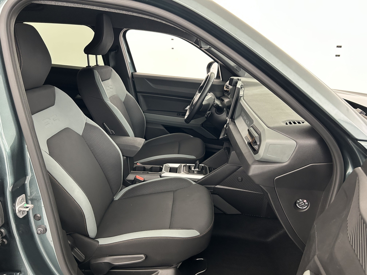 Dacia Duster — photo 14