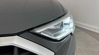 Audi Q3 35 TDI 150ch Design S tronic 7 — photo 17