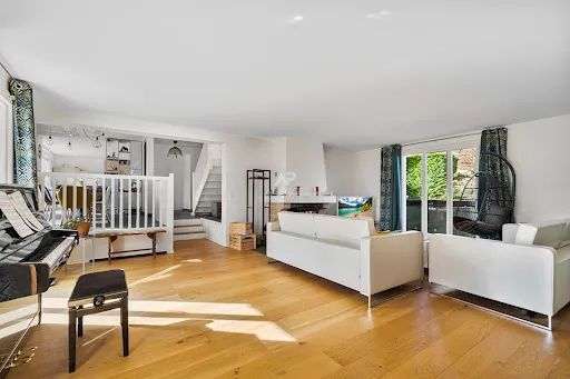 Maison 8 pièces 204 m²