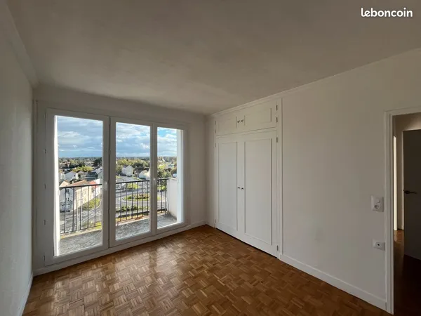 Appartement T3 66m2 45000E à négocier