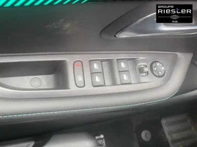 Peugeot 208 electrique 50 kwh 136ch — photo 20