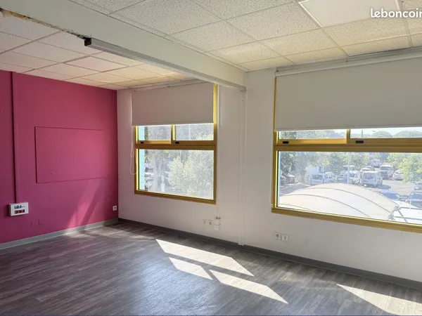Bureaux 103 m² Istres