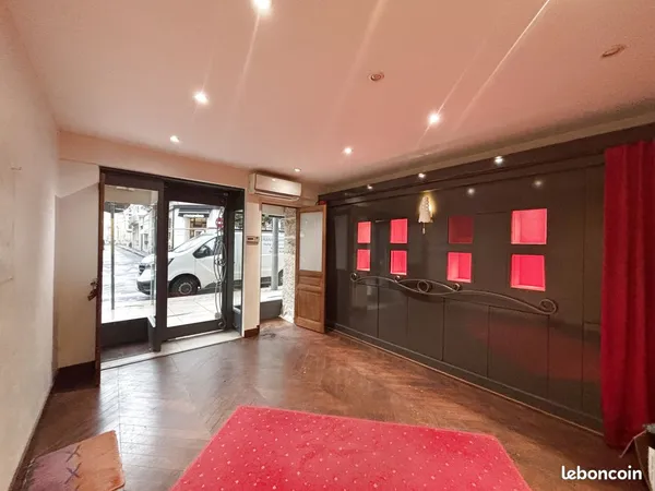 Local commercial 31 m² Vichy