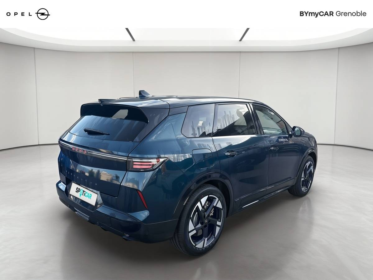 Opel Grandland Hybrid Rechargeable 195 ch e-DCT7 — photo 5