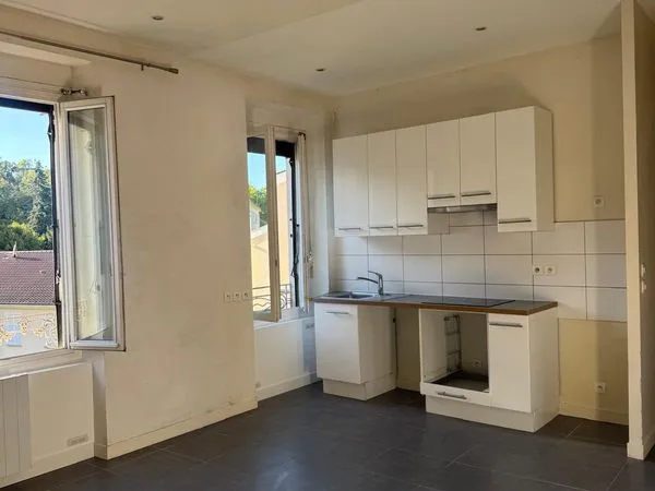 A louer appartement 3 pieces charbonnieres