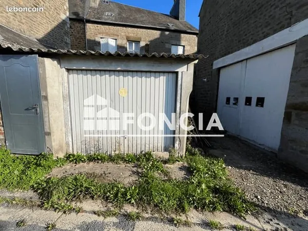 Parking Saint Georges Des Groseillers