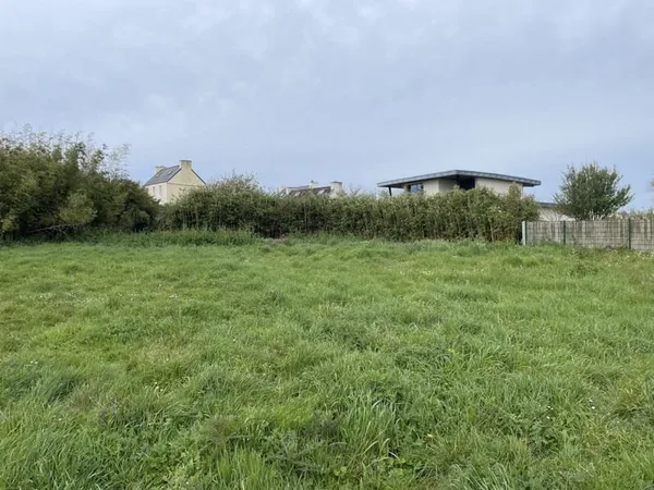 Terrain constructible 736 m²
