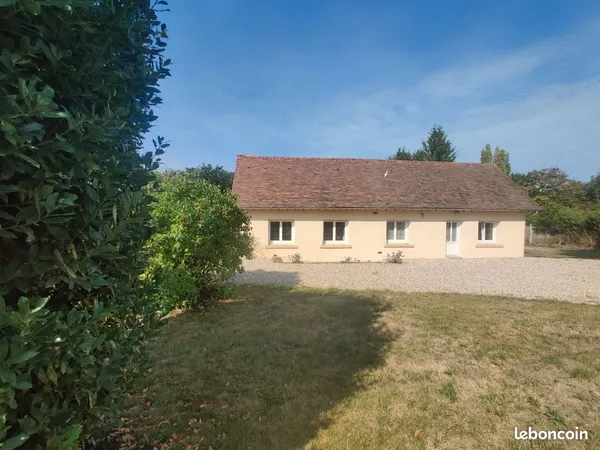 Maison meublée 70 m² avec jardin - Boisset-les-Prévanches