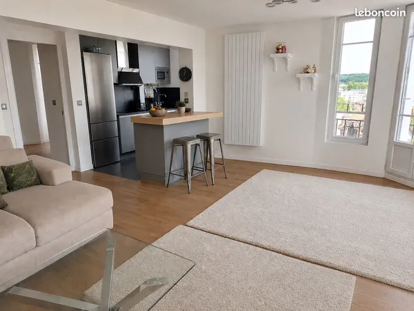 Sous location appartement T3 de 72 m2 Le Chesnay juillet aout 2026