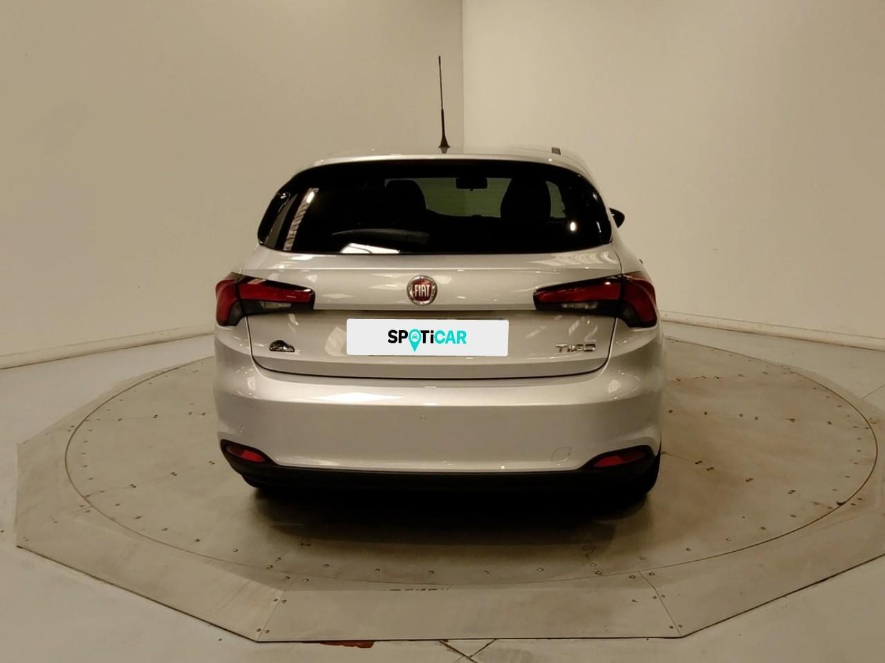 Fiat Tipo 5 portes 1.4 95 ch ligue 1 conforama — photo 4