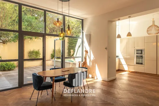 Maison 6 pièces 160 m²