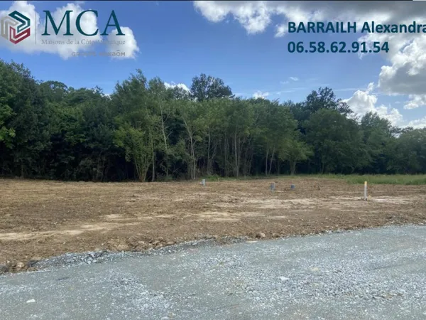 Terrain 440 m²