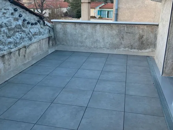 Appartement + terrasse