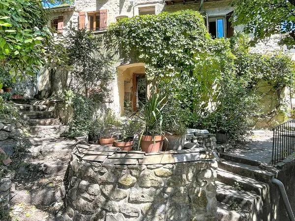 Maison 7 pièces 166 m²