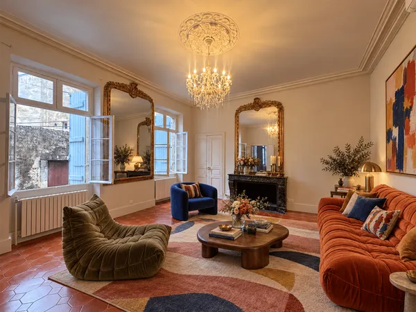 Appartement 7 pièces 210 m²