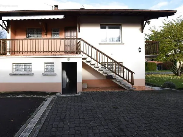 Ensemble immobiler comprenant charmante maison donnant sur balcon et jardin.... + hangar de 127 m2 e