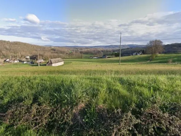 Terrain 1716 m²