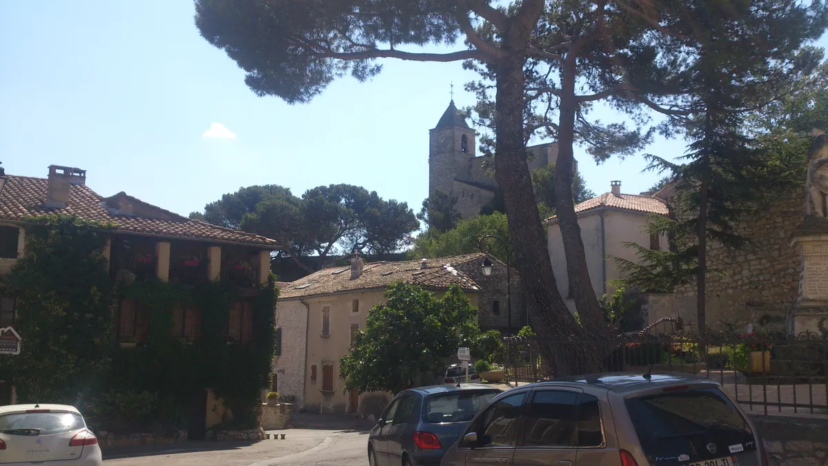 Photo 10