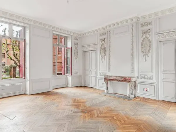 Bureaux 2 pièces 337 m²