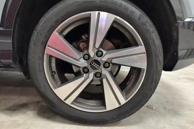 Audi Q2 35 tfsi 150 s tronic 7 — photo 12