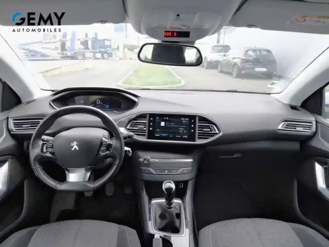 Peugeot 308 sw puretech 110ch s&amp;s bvm6 — photo 40