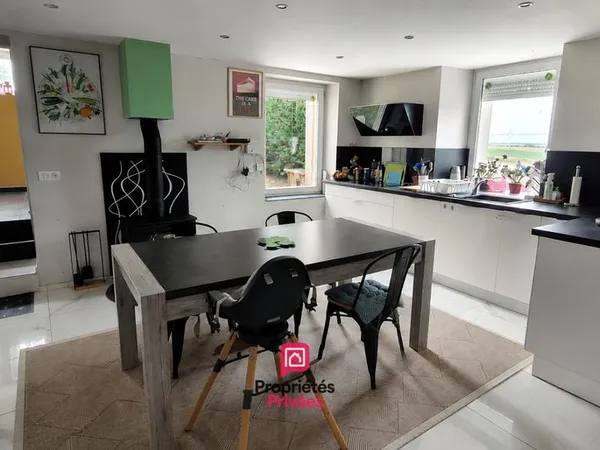 Maison 6 pièces 140 m²