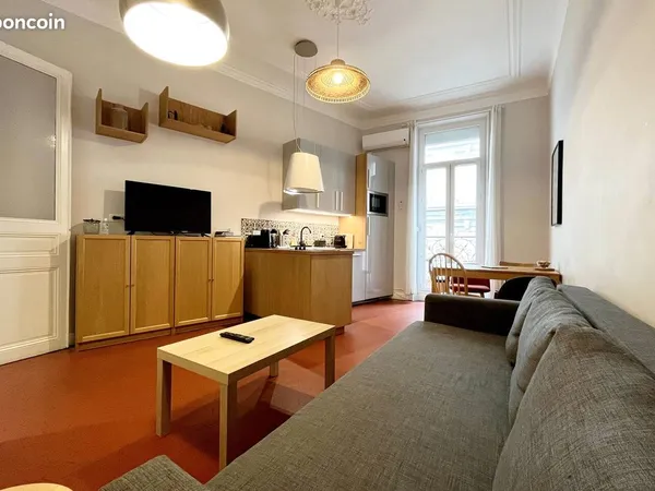1 Chambre dans colocation de 3 : clim, fibre, tout équipé, Gare St Charles à 5min