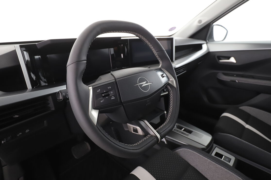 Opel Frontera 1.2 Turbo Hybrid GS e-DCT6 — photo 10