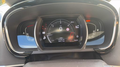 Renault Espace 1.6 dCi 160 Energy EDC - Zen – 2018 – 175763 km – Diesel – Boîte Automatique — photo 26