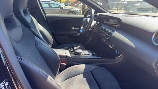 Mercedes Classe A 200 d 150 8G-Tronic - AMG Line – 2019 – 101356 km – Diesel – Boîte Automatique — photo 16