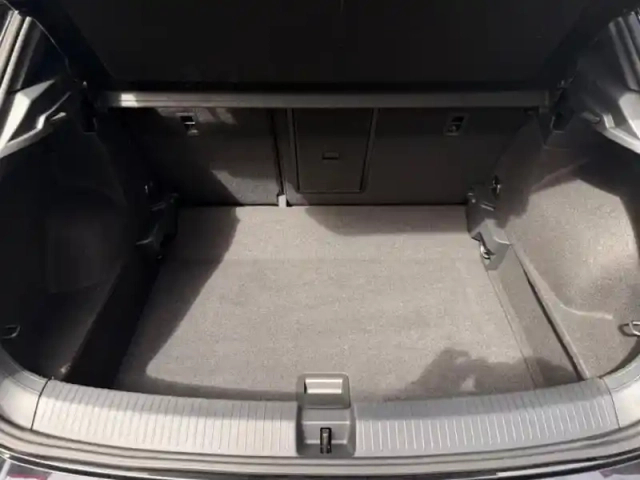 Volkswagen T-Roc 1.5 tsi evo2 150ch r-line dsg7 — photo 9