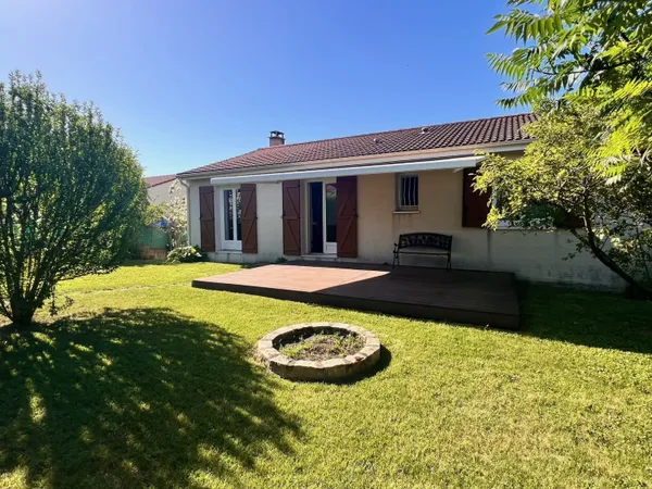 Cournon, maison de 120 m2 de plain-pied sur 803 m2 de terrain cl