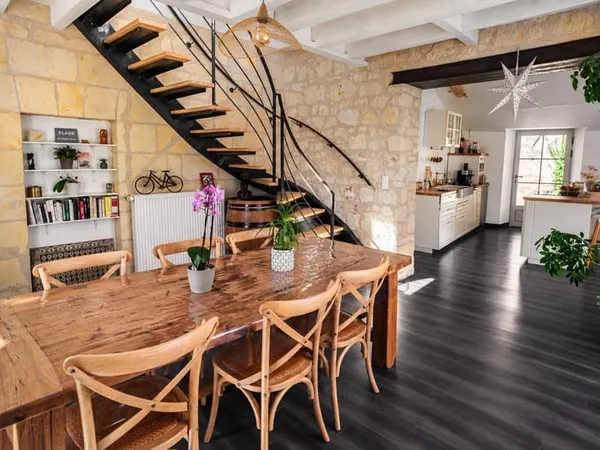 BRISSAC LOIRE AUBANCE - Maison 5 pièces - 109 m² - 880 m² terrain - dépendances