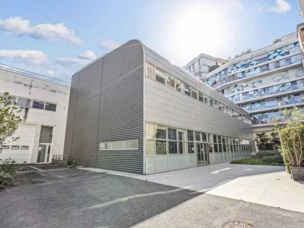 Bureaux 2 pièces 2617 m²