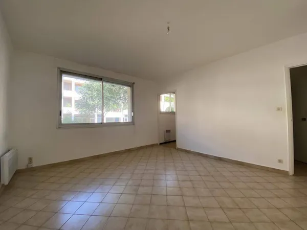 Studio 1 pièce 29 m²
