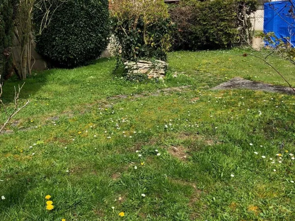 Terrain en individuel 340 m²