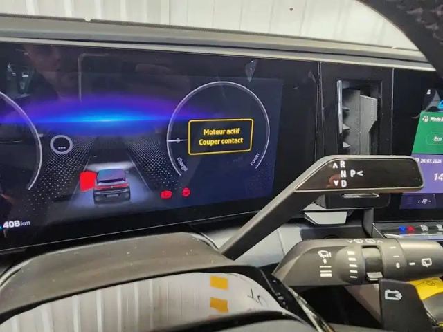 Renault Megane e-tech ev60 220 ch super charge — photo 23